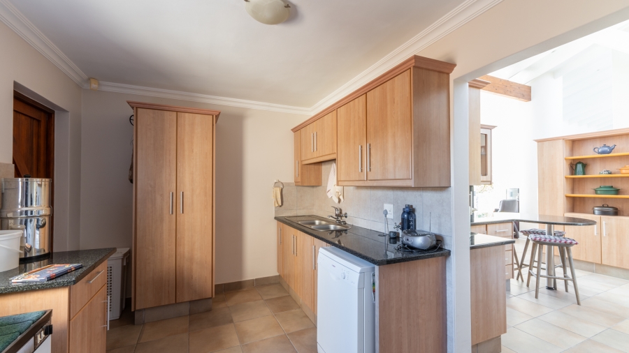3 Bedroom Property for Sale in Fraaiuitsig Western Cape